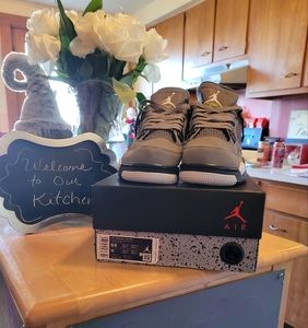 Air Jordan 4s Grey Chrome-Dark Charcoal
